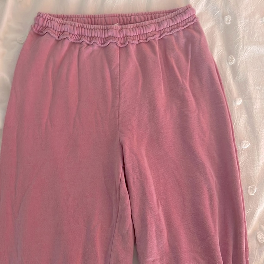 pink sweatpants